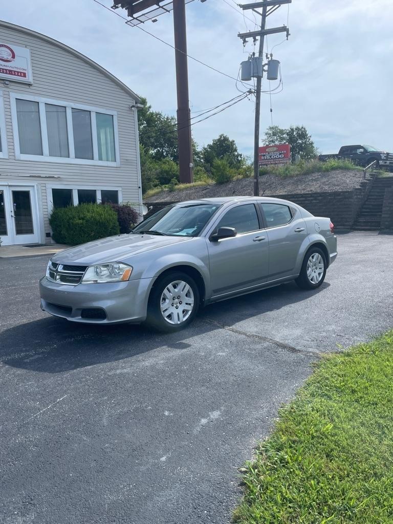 2013 Dodge Avenger Base