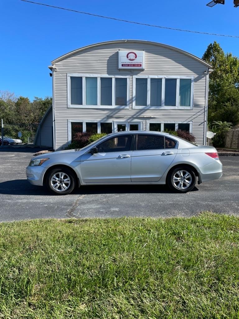 Honda Accord photo 2