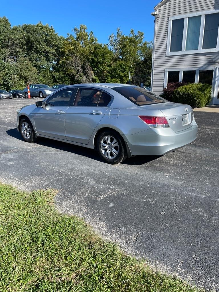 Honda Accord photo 3
