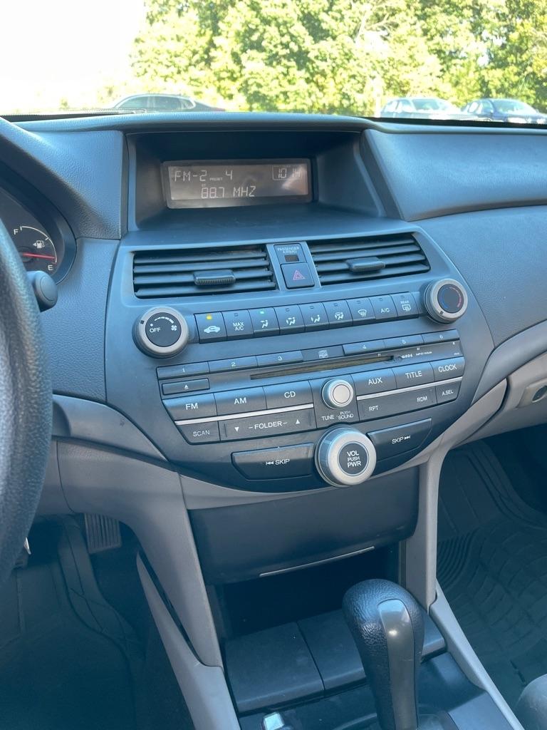 Honda Accord photo 13