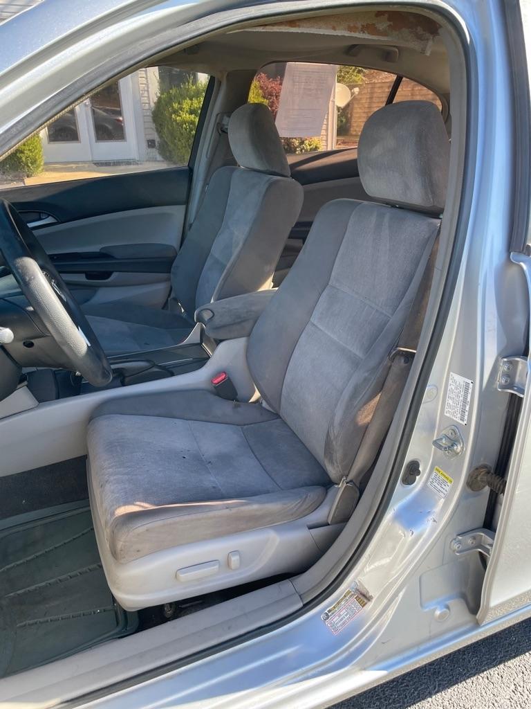 Honda Accord photo 14