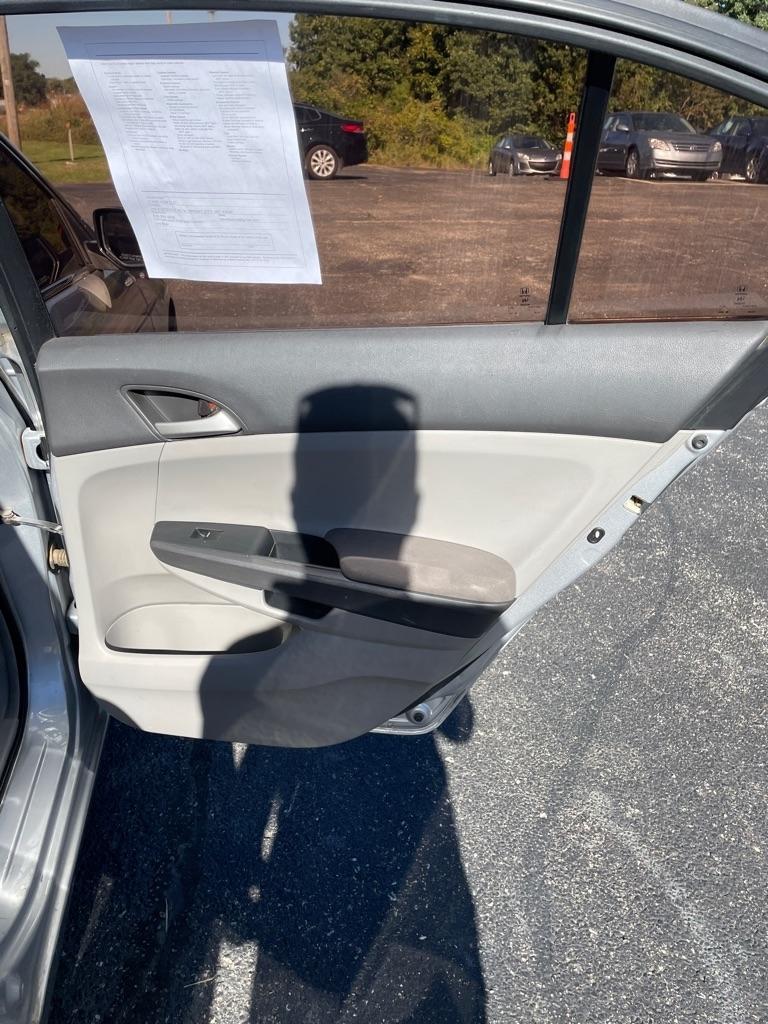 Honda Accord photo 18
