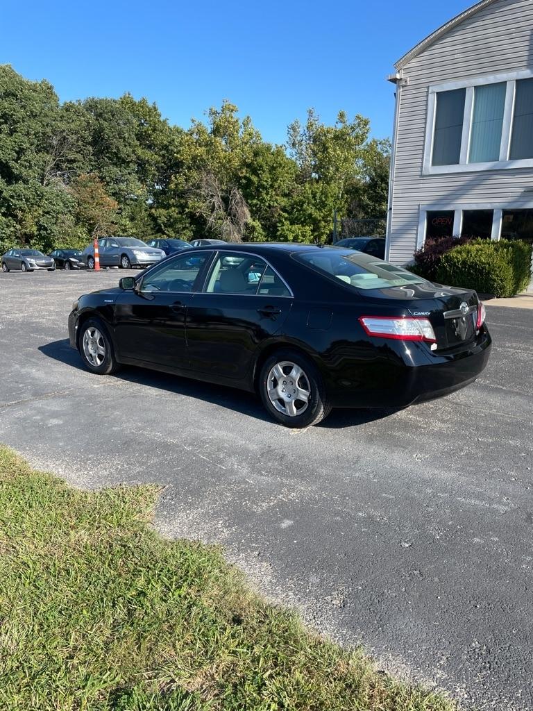 Toyota Camry photo 3