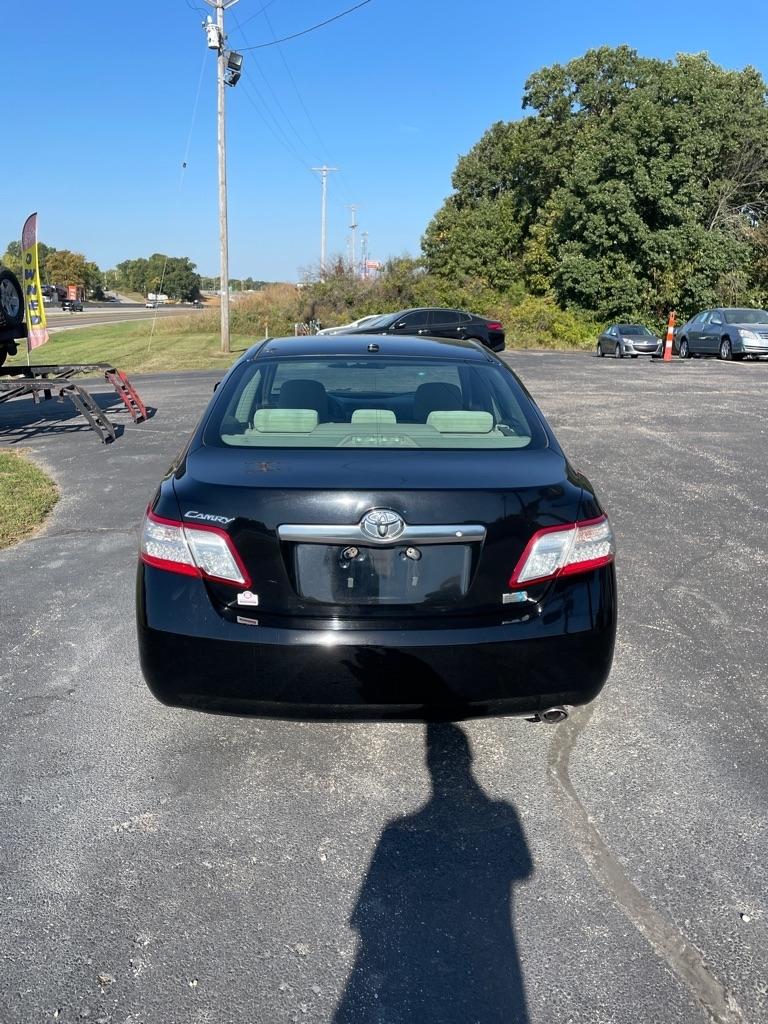 Toyota Camry photo 4