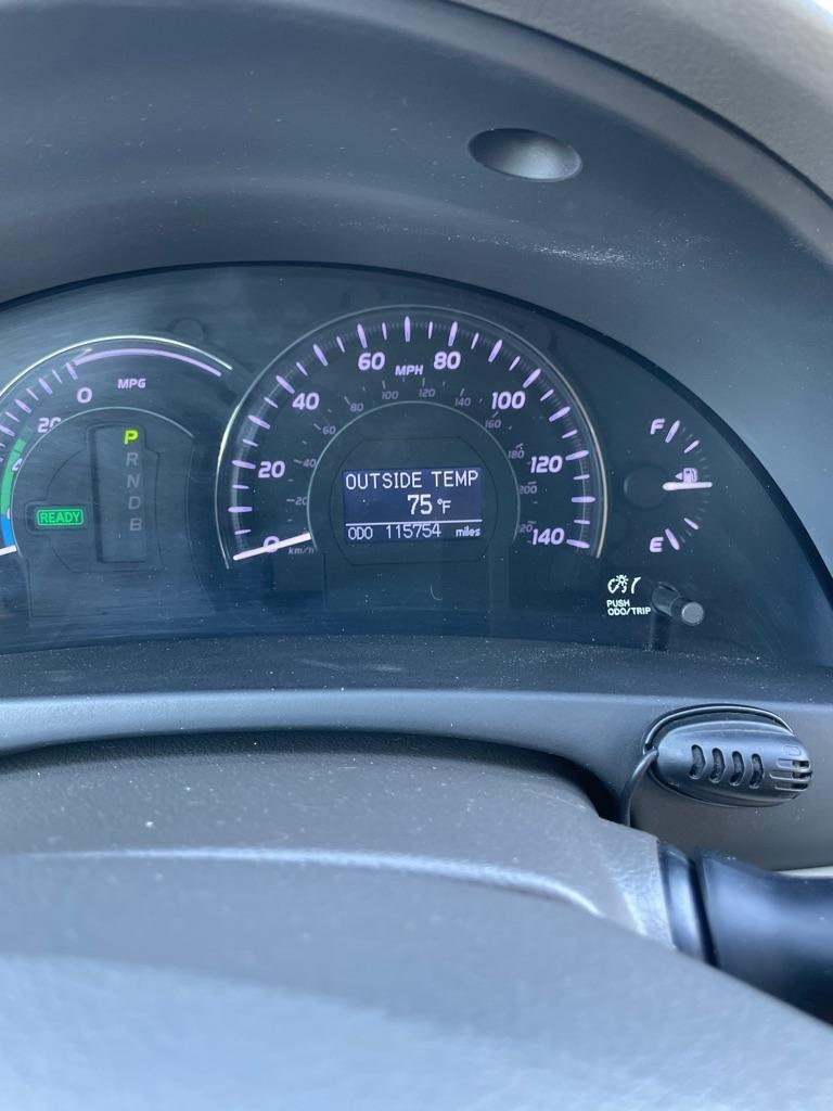 Toyota Camry photo 12