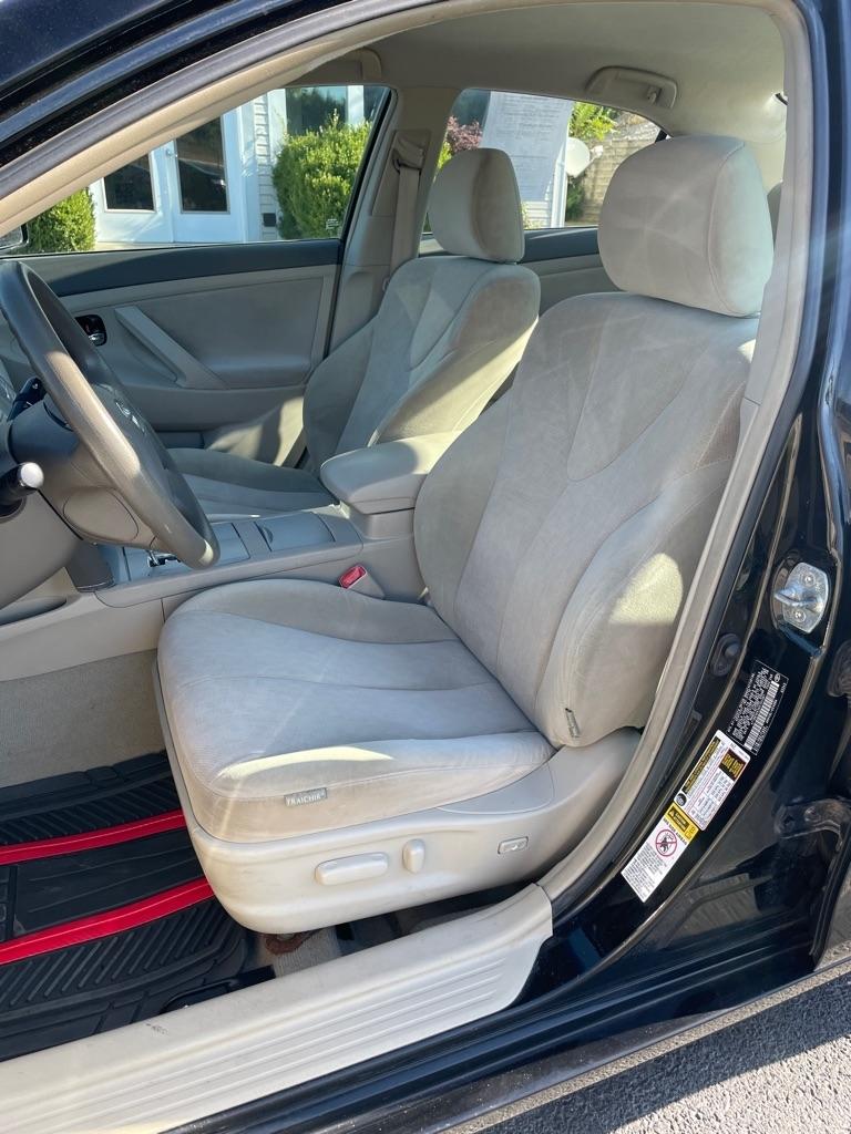 Toyota Camry photo 14