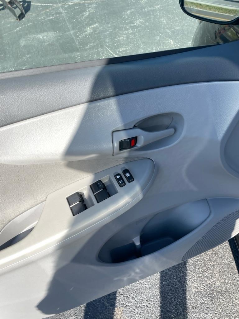 Toyota Corolla photo 11