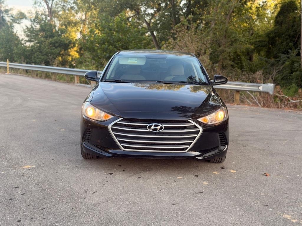 2017 Hyundai Elantra SE 6AT