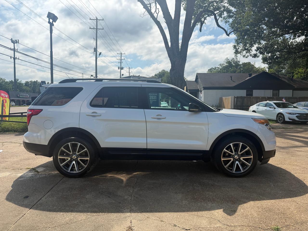Ford Explorer XLT FWD 2015