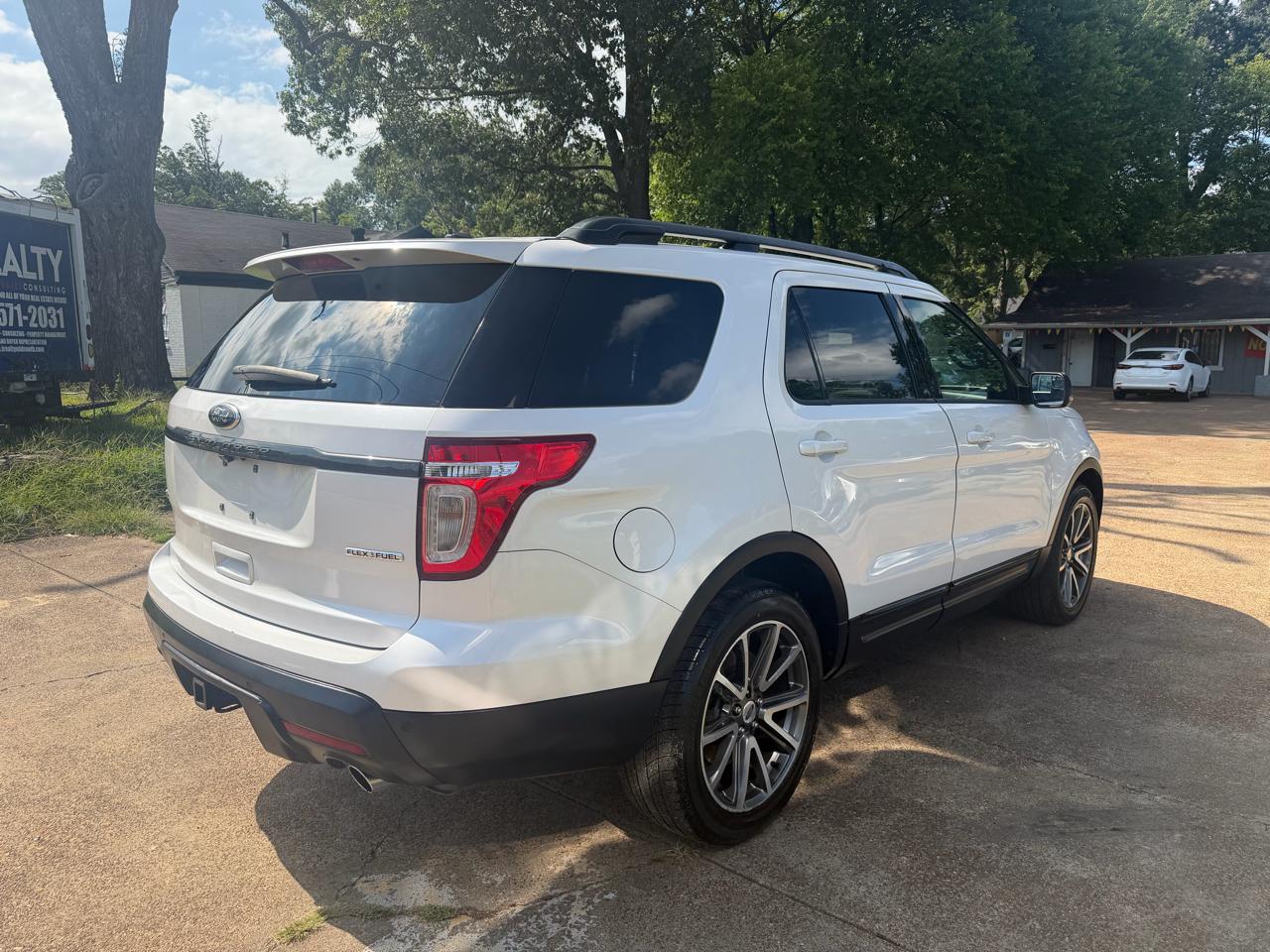 Ford Explorer XLT FWD 2015