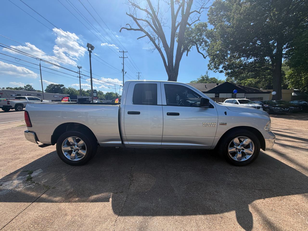 RAM 1500 Tradesman Quad Cab 2WD 2014