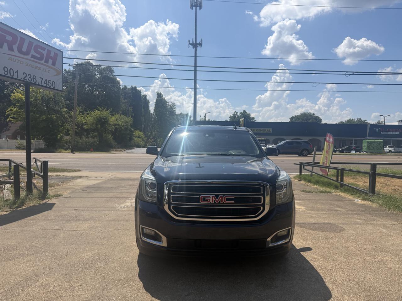 GMC Yukon SLT 2WD 2017