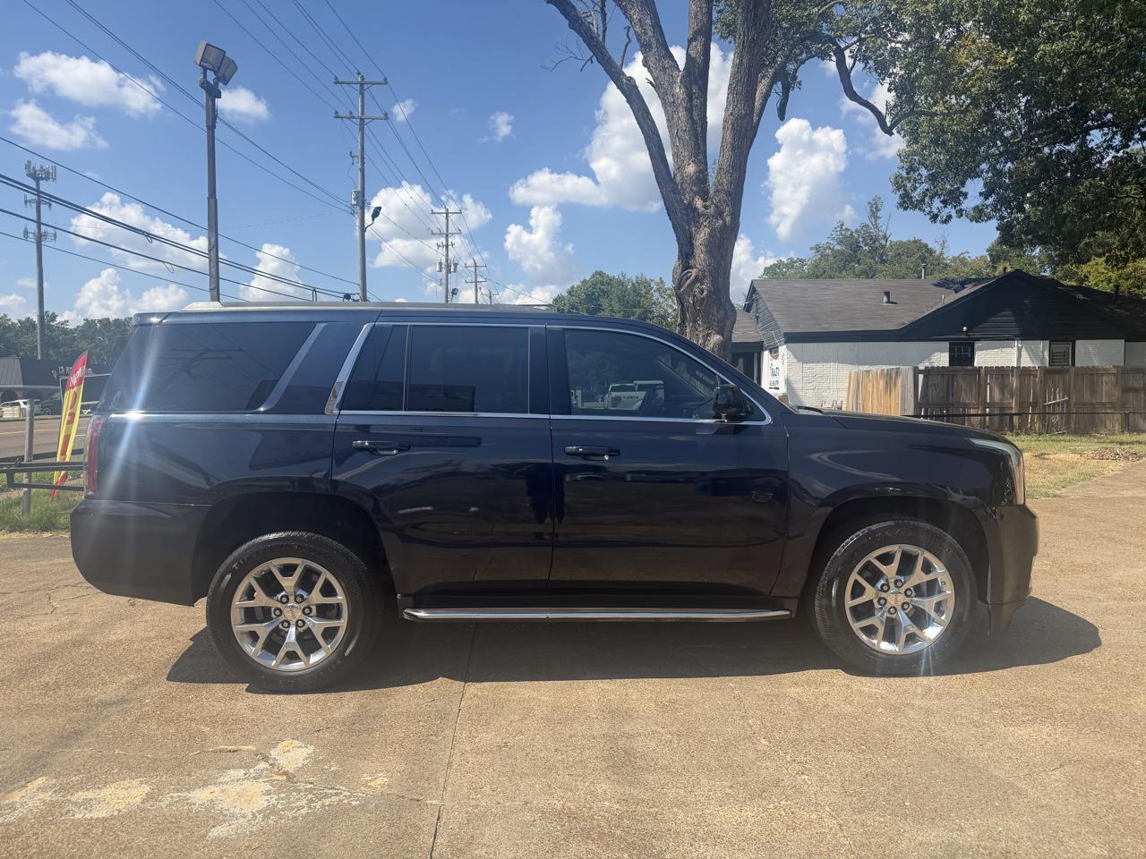GMC Yukon SLT 2WD 2017