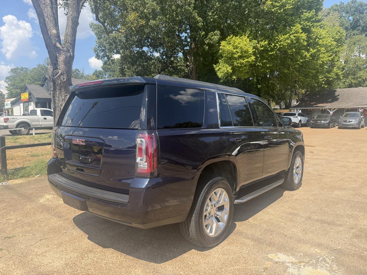 GMC Yukon SLT 2WD 2017