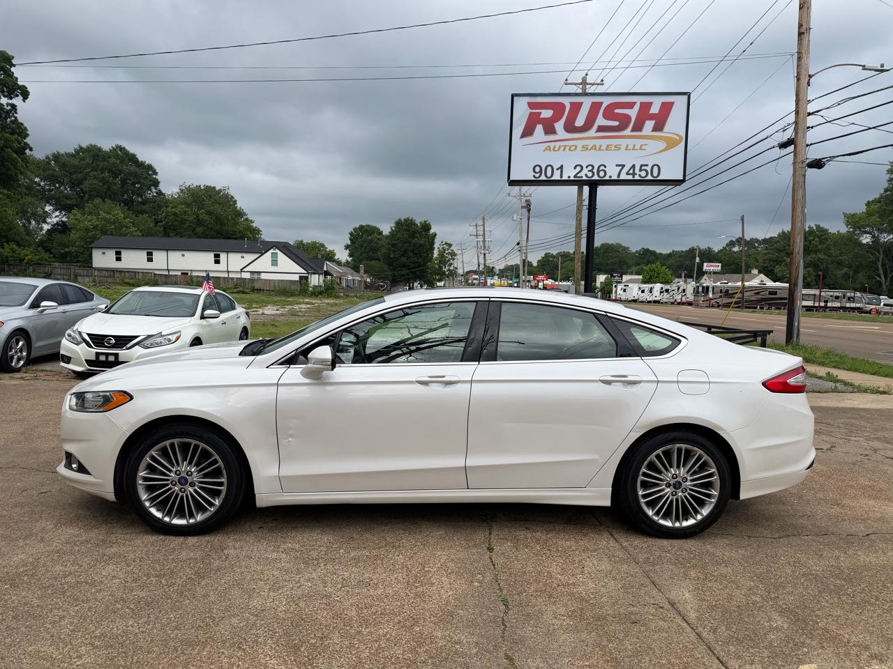 Ford Fusion SE 2014
