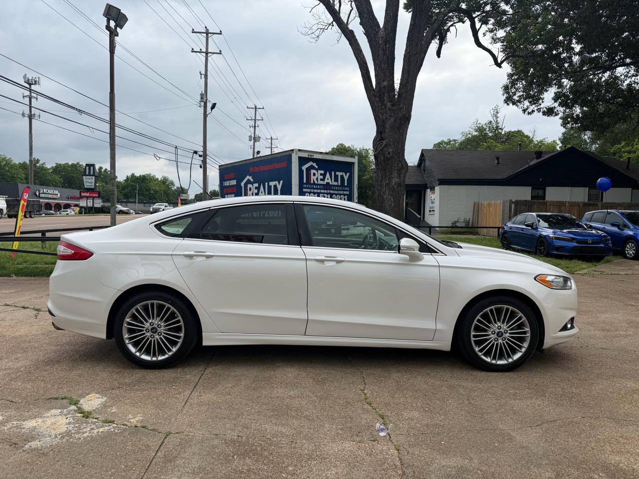 Ford Fusion SE 2014