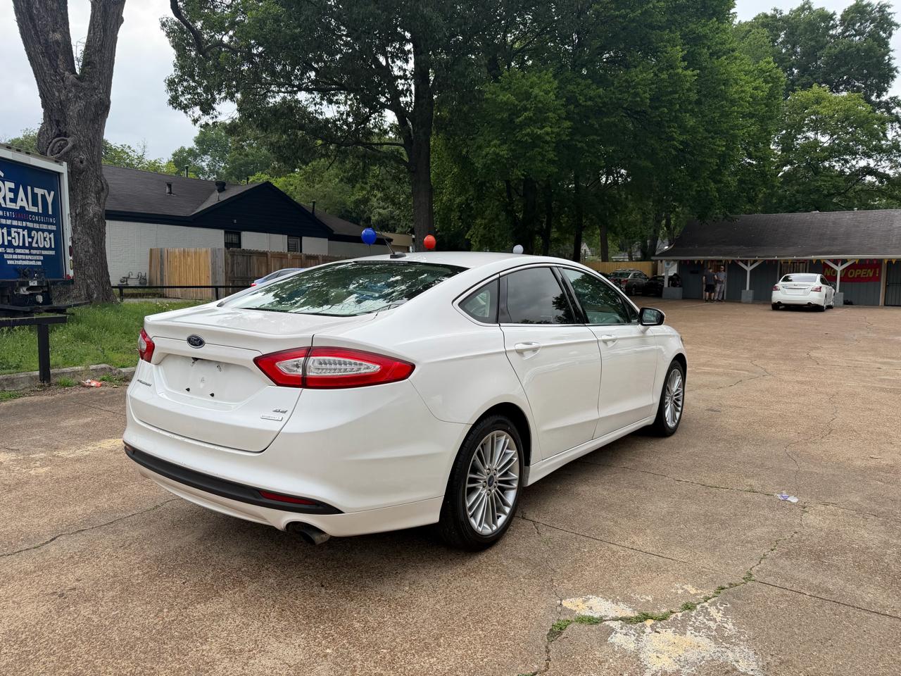 Ford Fusion SE 2014