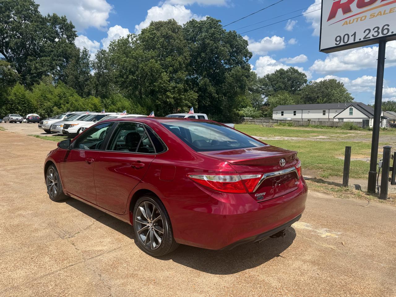 Toyota Camry SE 2015