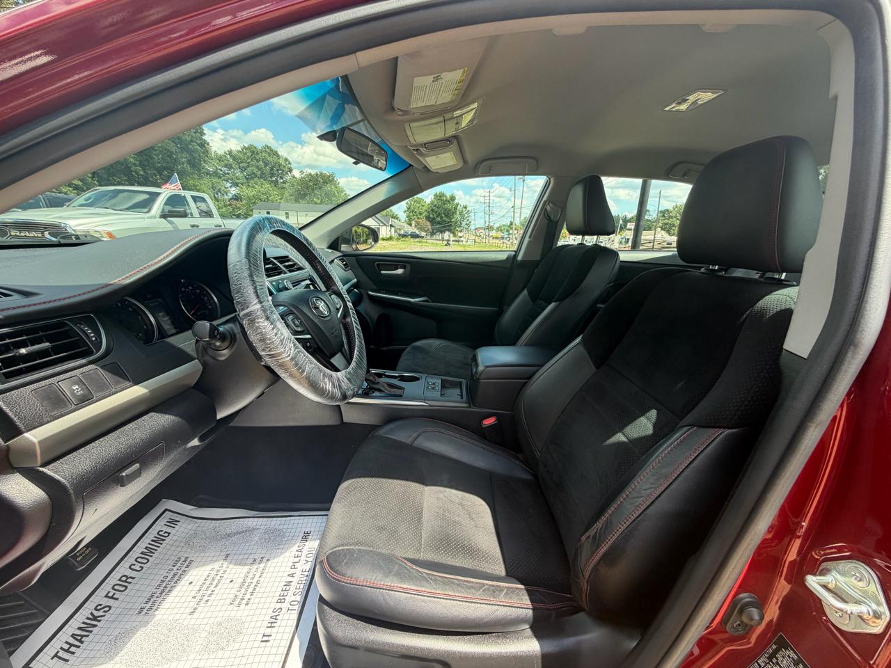 Toyota Camry SE 2015