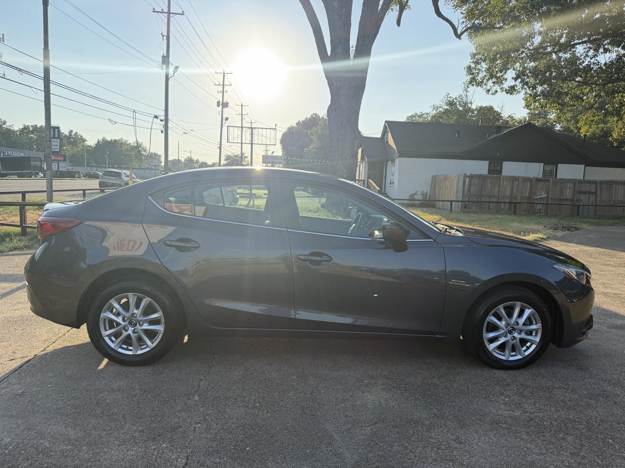 2015 Mazda MAZDA3 i Touring - Photo 5