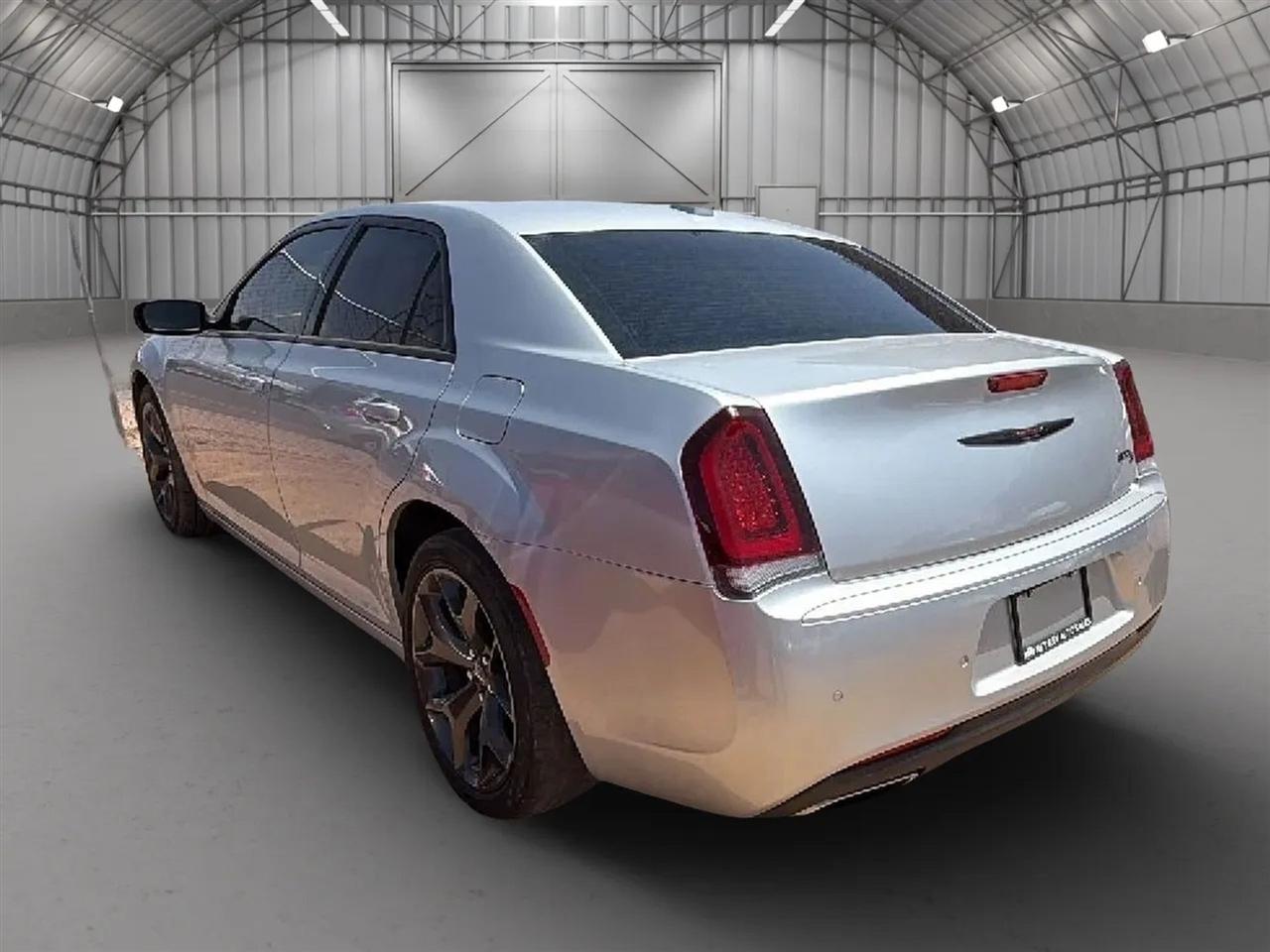 Chrysler 300 S V6 2023