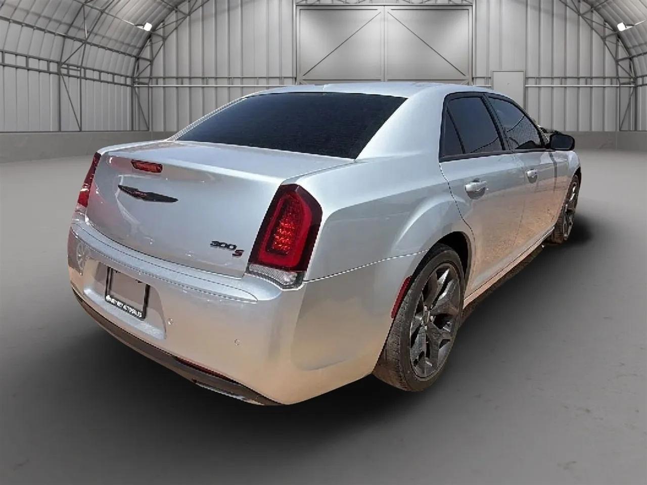 Chrysler 300 S V6 2023