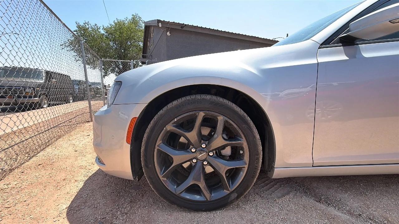 Chrysler 300 S V6 2023