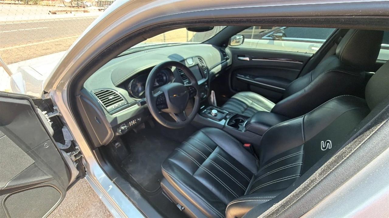 Chrysler 300 S V6 2023