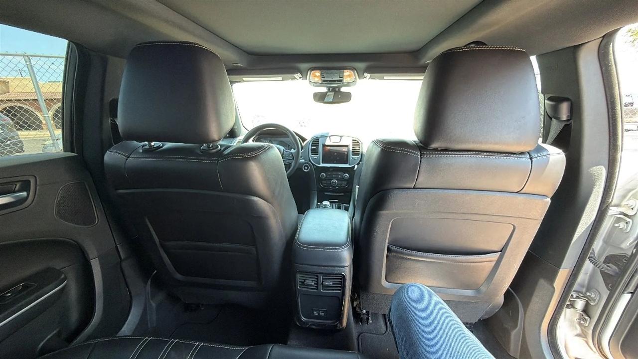Chrysler 300 S V6 2023