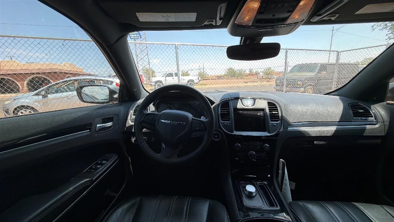 Chrysler 300 S V6 2023