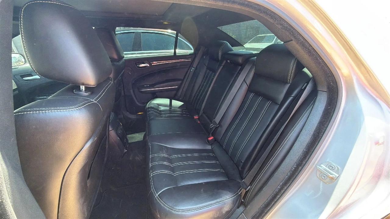 Chrysler 300 S V6 2023