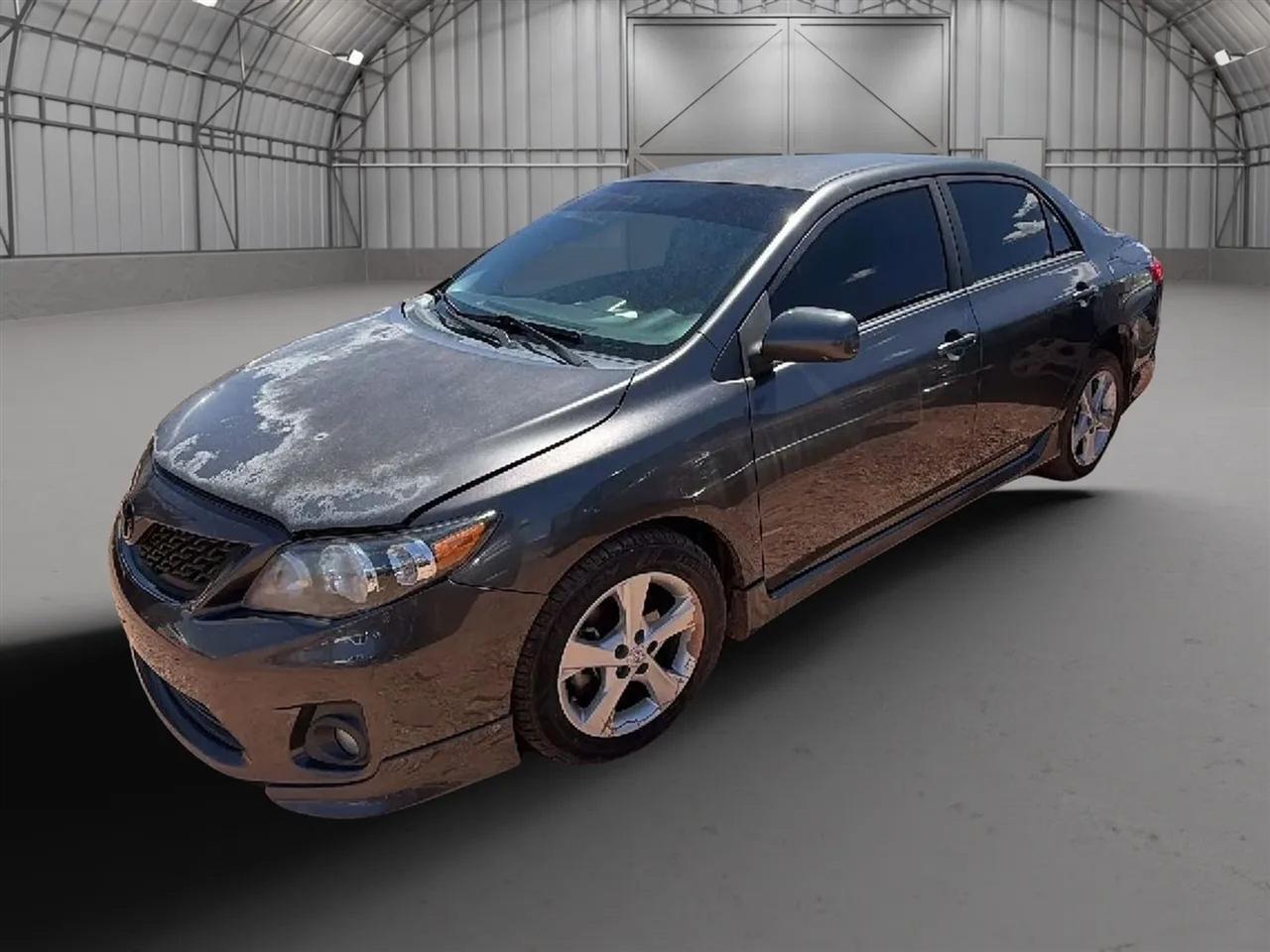 Toyota Corolla L 4-Speed AT 2013