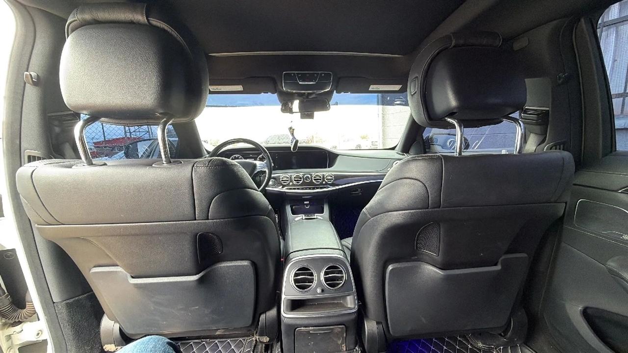 Mercedes-Benz S-Class S550 2015