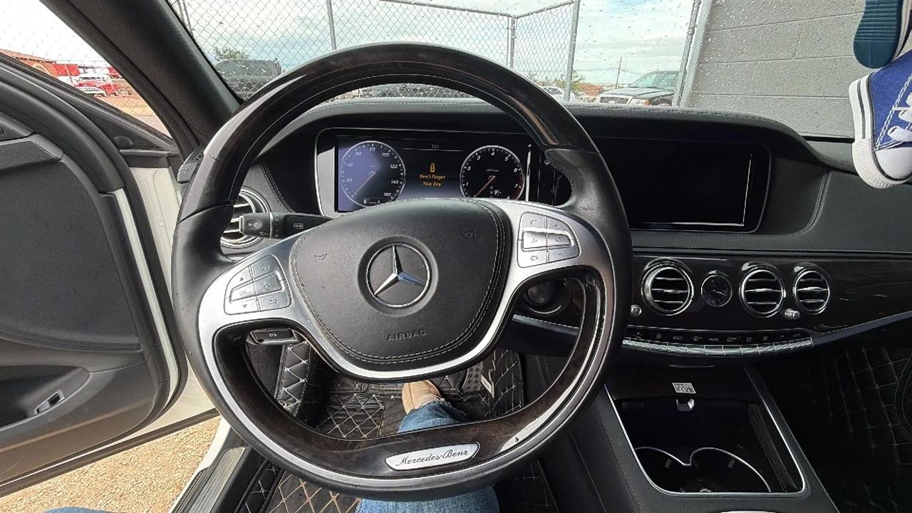 Mercedes-Benz S-Class S550 2015