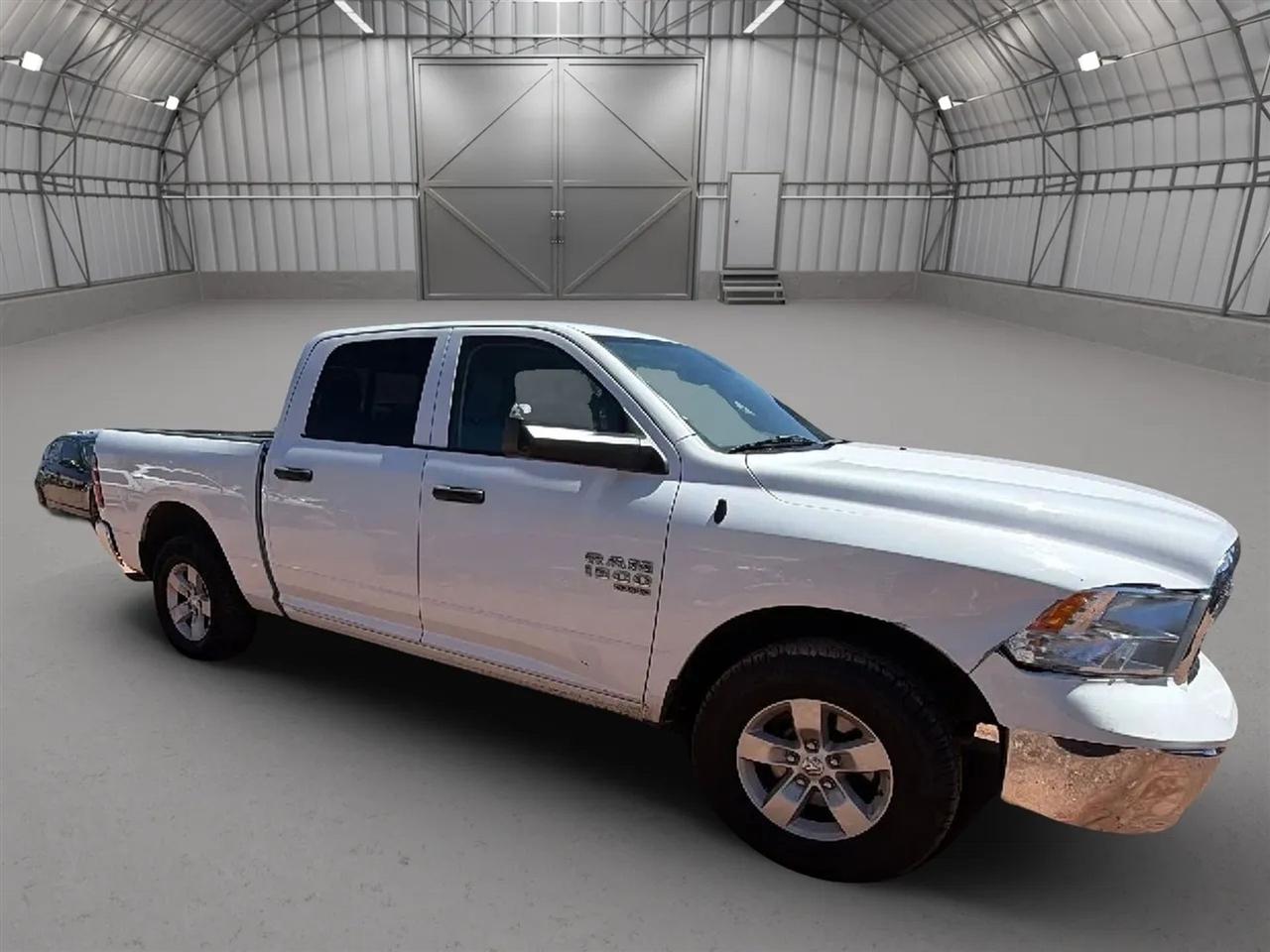 RAM 1500 Classic Tradesman Crew Cab SWB 4WD 2023
