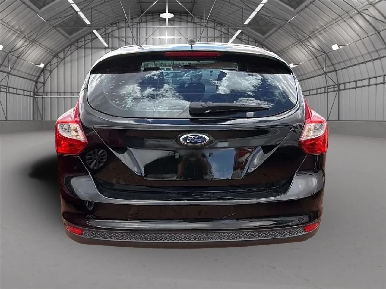 Ford Focus SE Hatch 2014