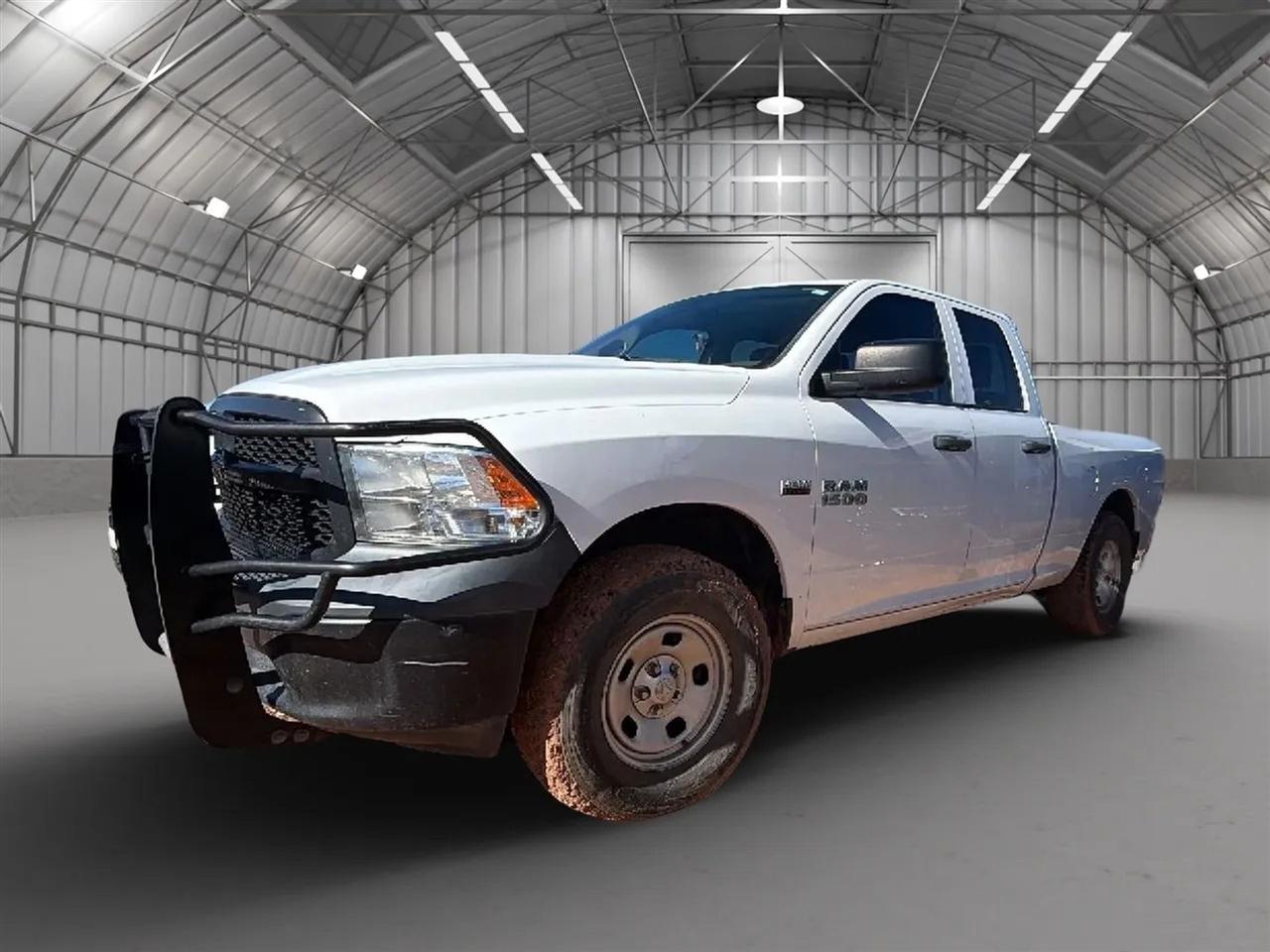 RAM 1500 Tradesman Quad Cab 4WD 2016