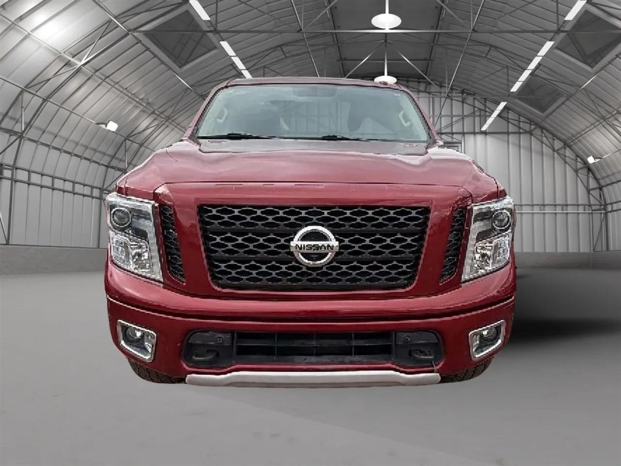 2017 Nissan Titan Platinum Reserve Crew Cab 4WD