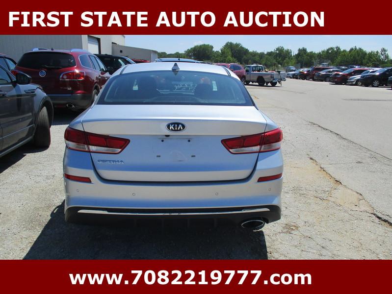 Kia Optima  2019