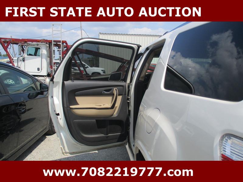 GMC Acadia  2012