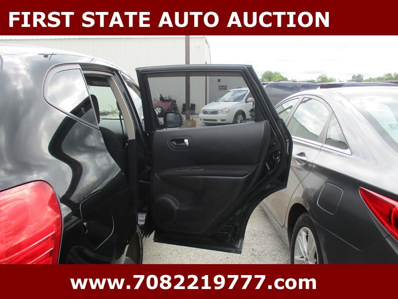 Nissan Rogue  2011
