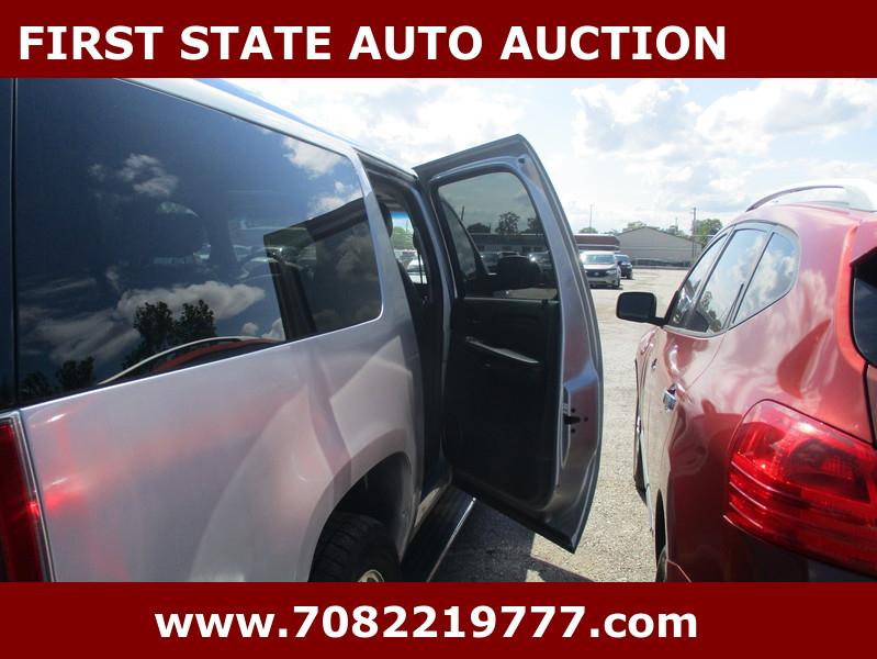 GMC Yukon XL  2010