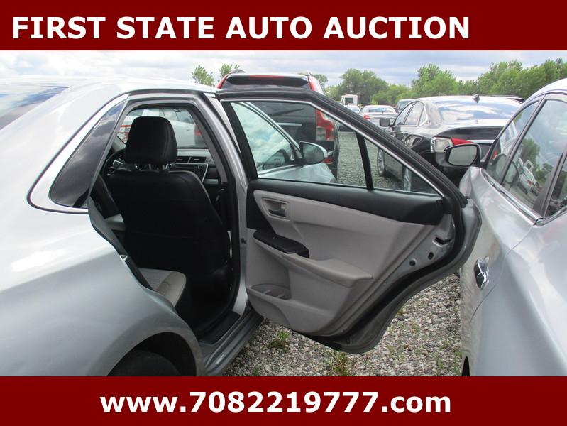 Toyota Camry  2015
