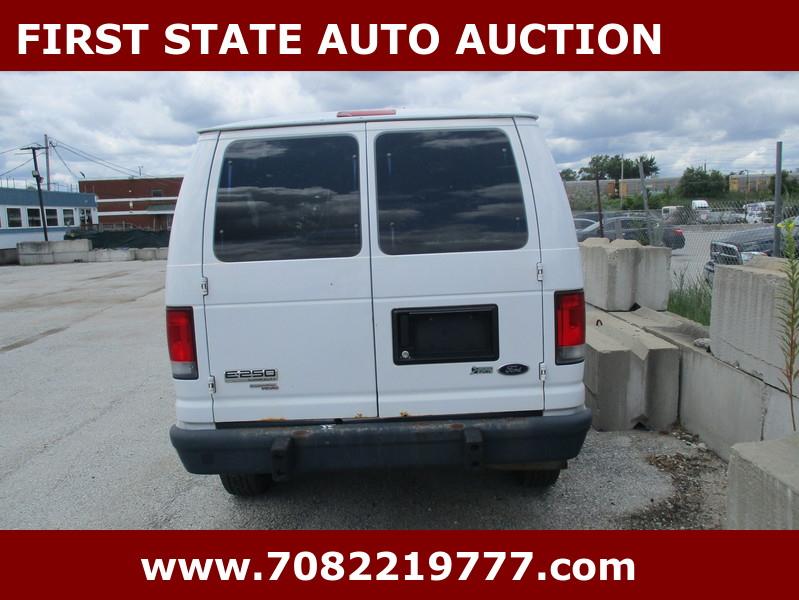 Ford Econoline  2013