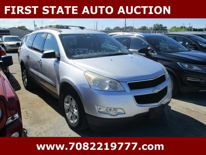 Chevrolet Traverse LS AWD 2010