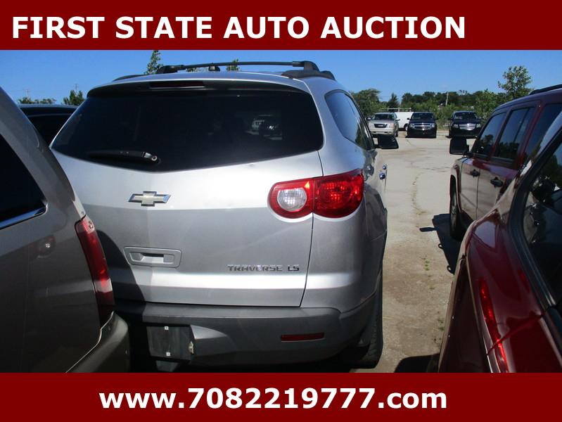 Chevrolet Traverse LS AWD 2010