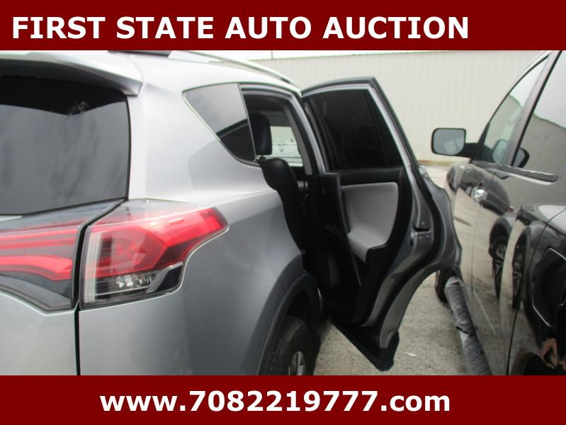 Toyota RAV4  2014