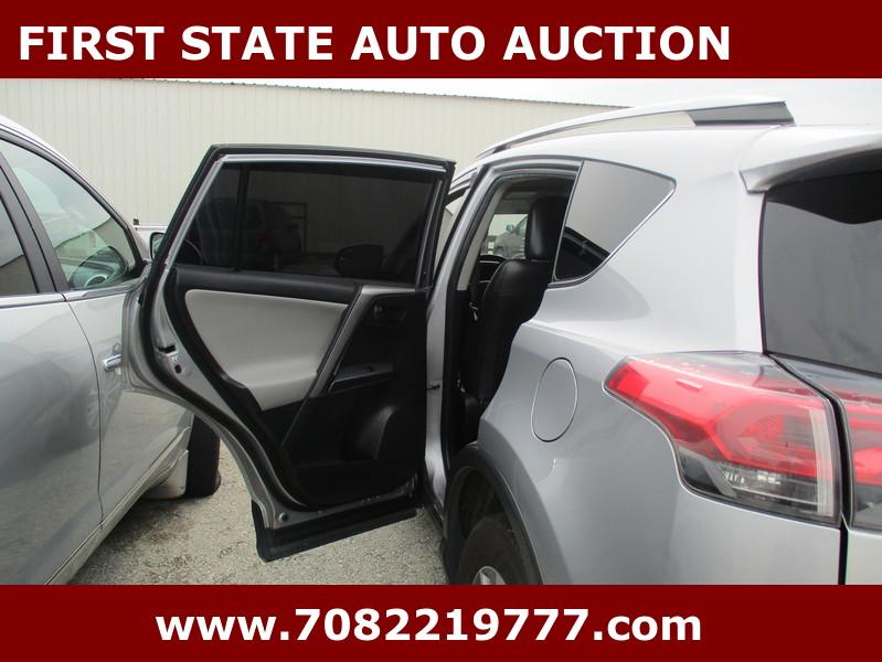 Toyota RAV4  2014
