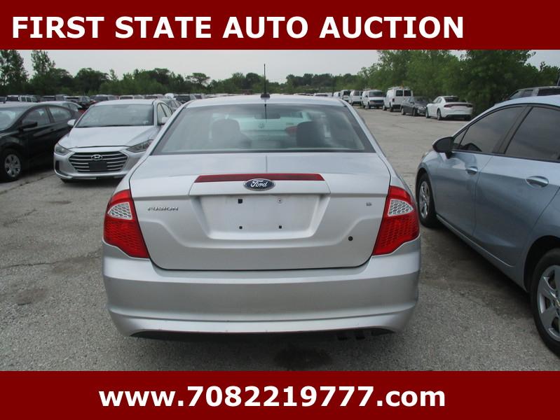 Ford Fusion  2011