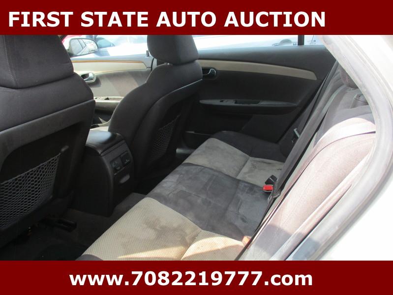 Chevrolet Malibu  2012